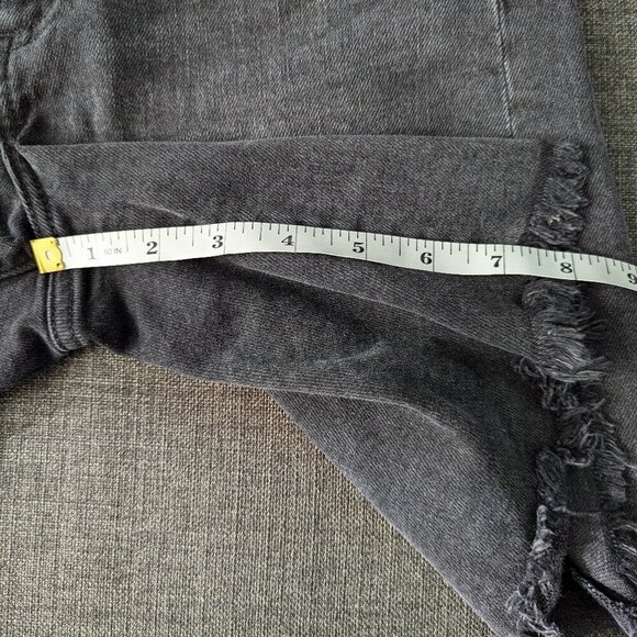 Aritzia Denim Forum 50's Arlo Long Short in Washed Black - Picture 9 of 9